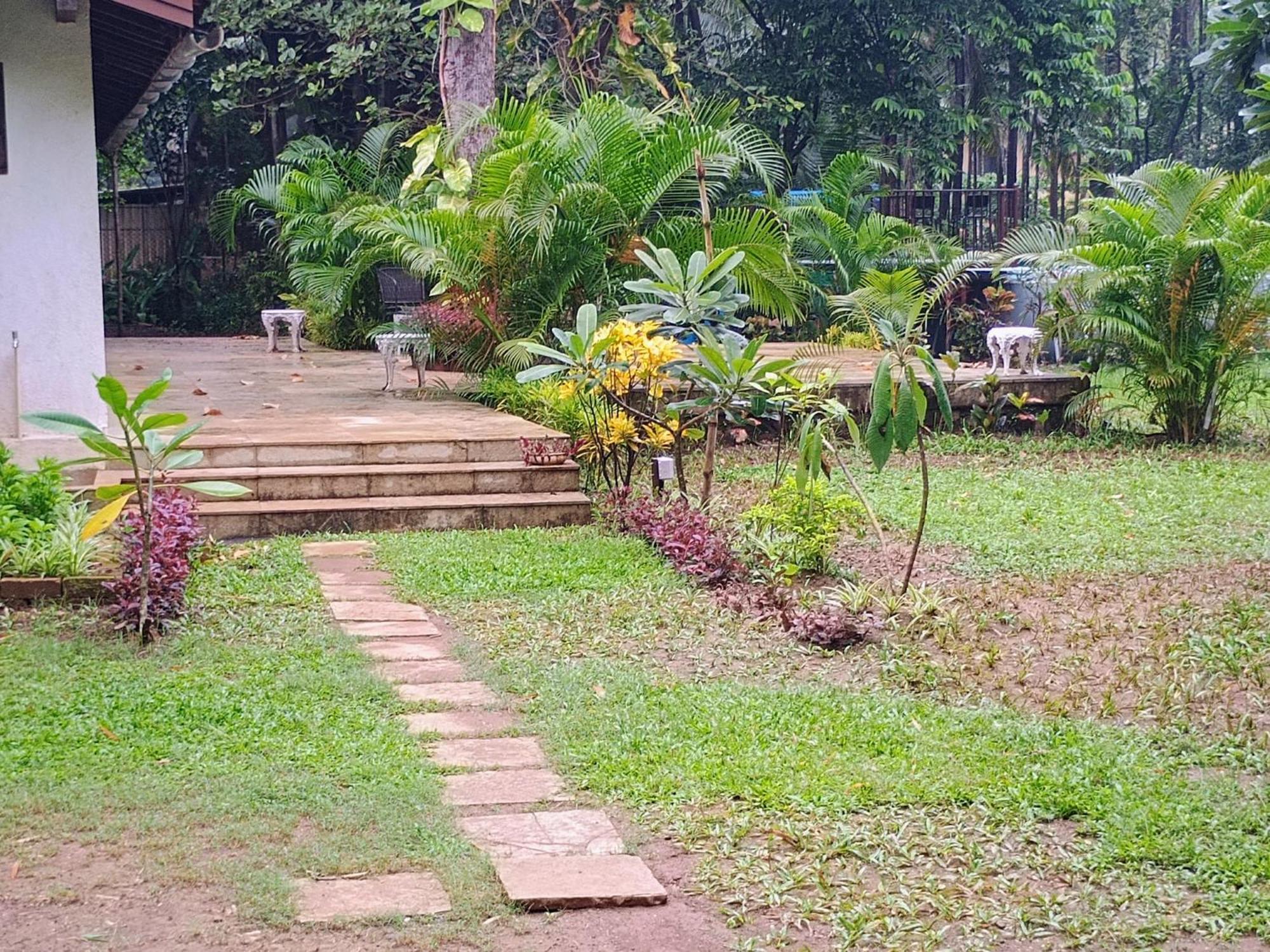 Banyan House - Luxurious 4 Bedroom Villa On One Acre, Near The Beach Nagaon  Ngoại thất bức ảnh